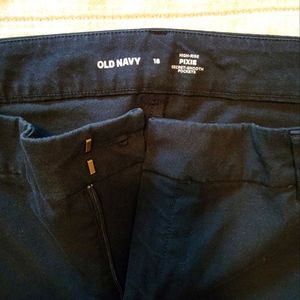 Old Navy High Waisted Pixie Pants